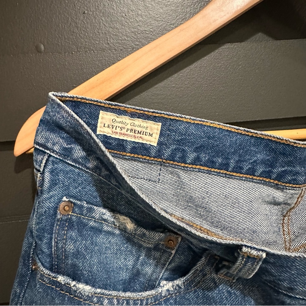 Levi’s Jeans - Picture 2 of 6